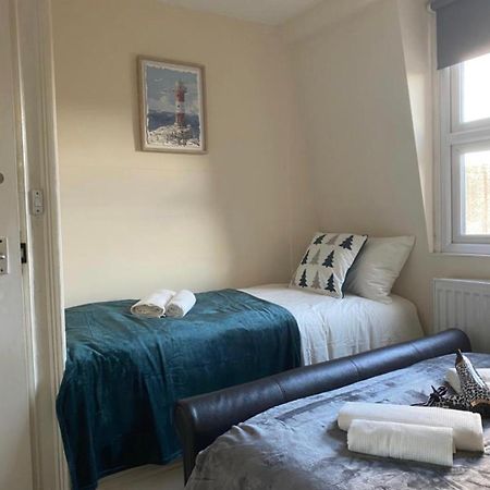 Lovely Private Rooms In Camden, Central Londra Exterior foto