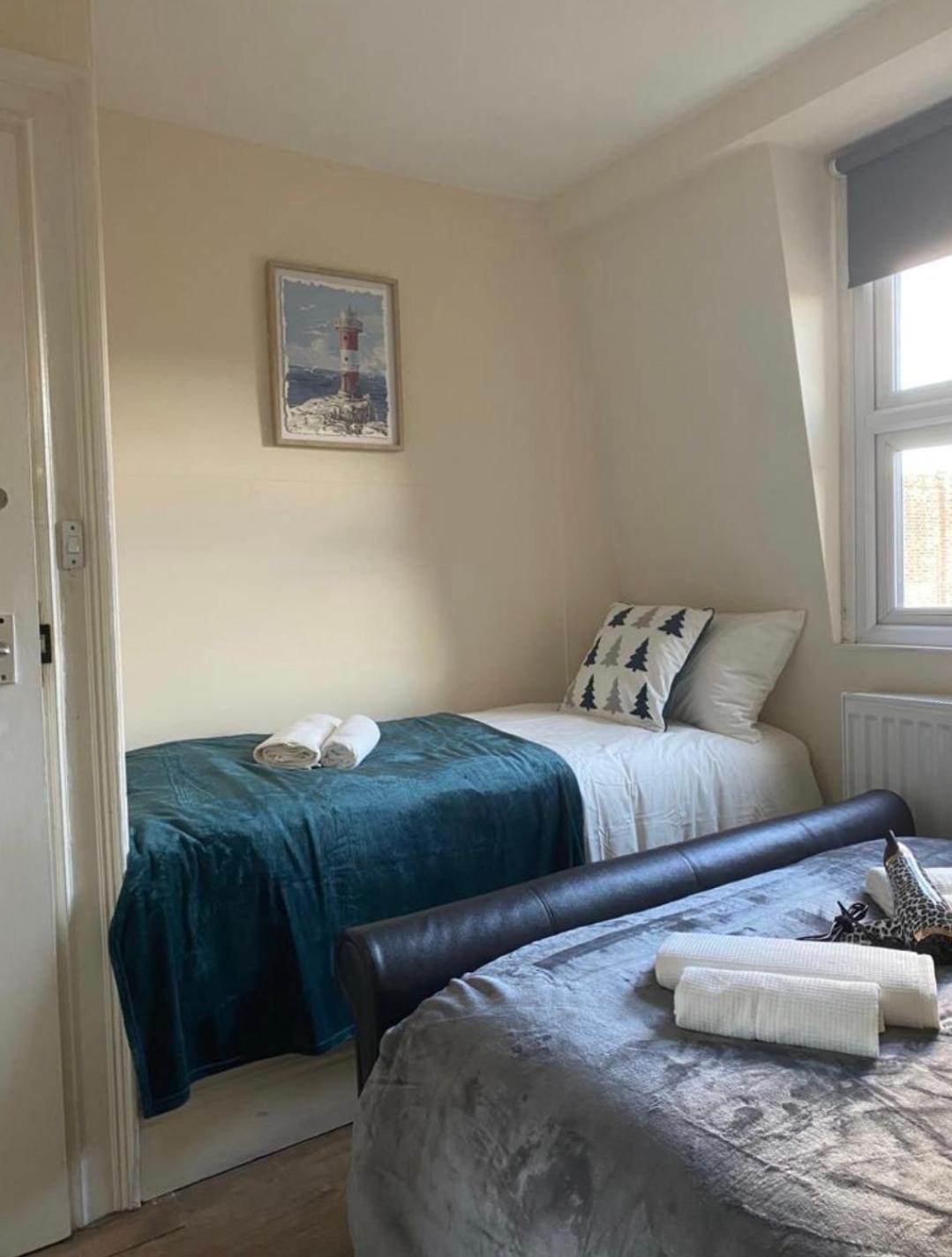 Lovely Private Rooms In Camden, Central Londra Exterior foto