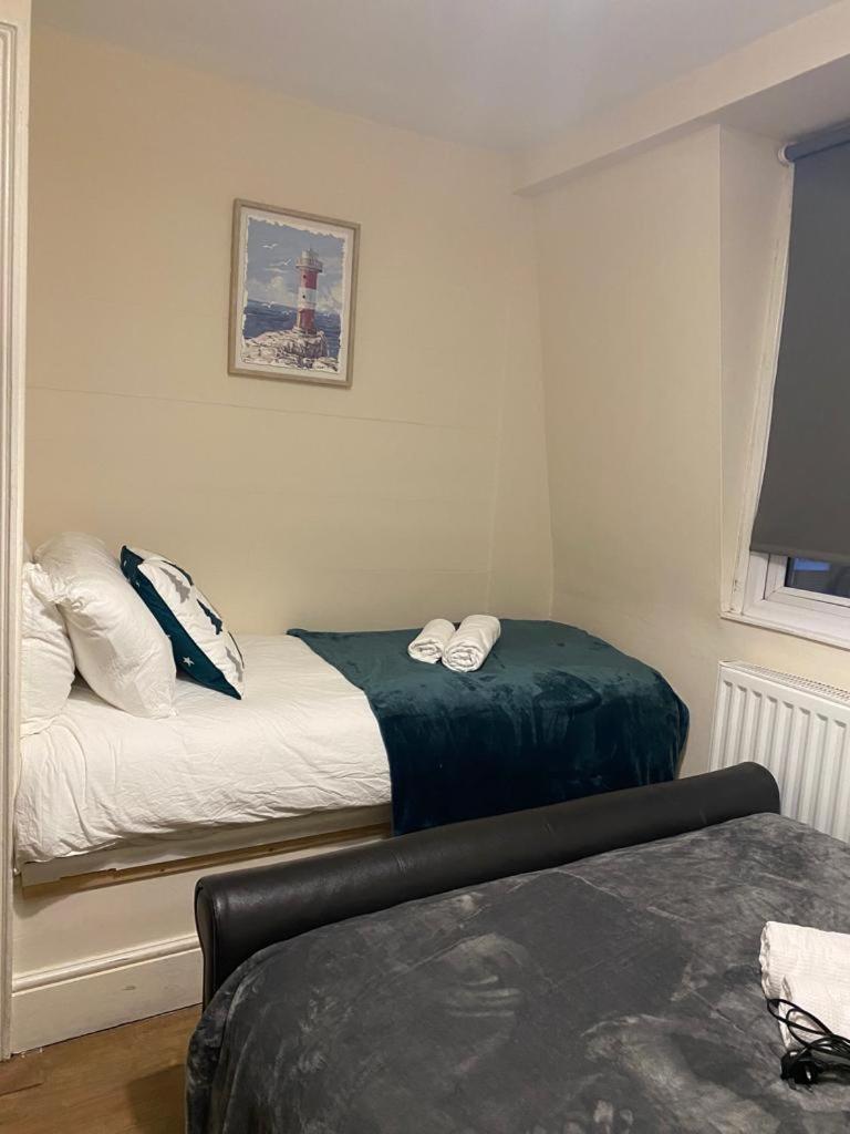 Lovely Private Rooms In Camden, Central Londra Exterior foto
